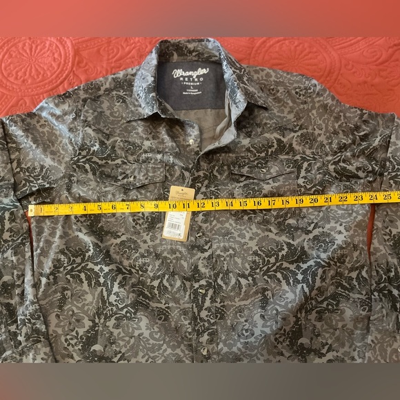 Wrangler Retro Premium Gray Floral Western Pearl Snap Shirt, Size L, NWT - Picture 10 of 16